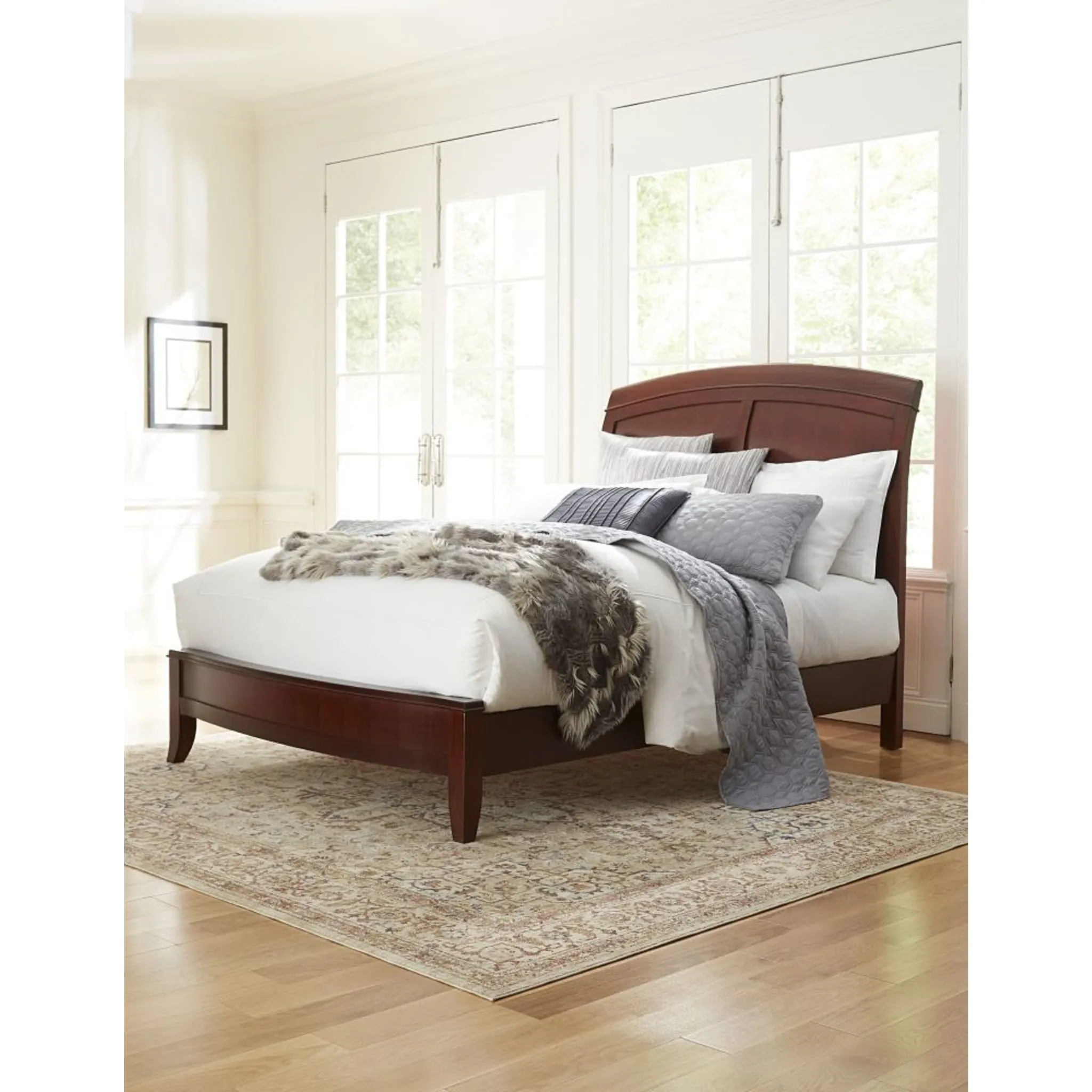 Brighton Wood Sleigh Bed in Cinnamon