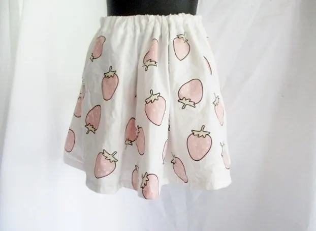 Handmade STRAWBERRY Mini SKIRT S WHITE PINK GREEN Boho Hippy Preppy Womens