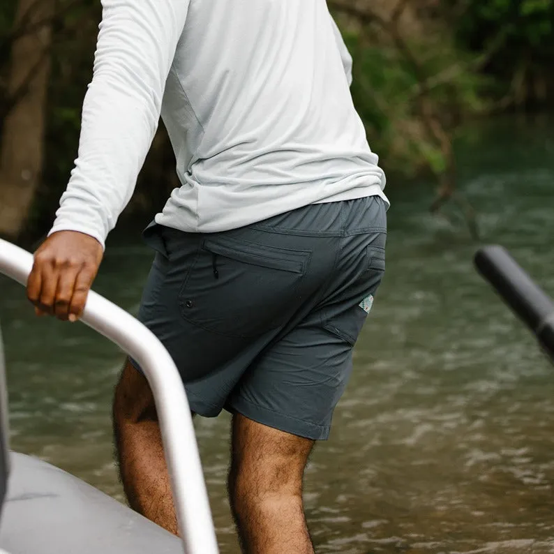 Sendero Provisions Bajada Hybrid Short in Slate Gray