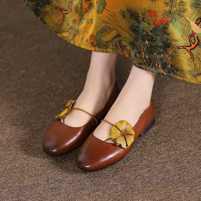 Women Flower Accents Comfort Flat Shoes